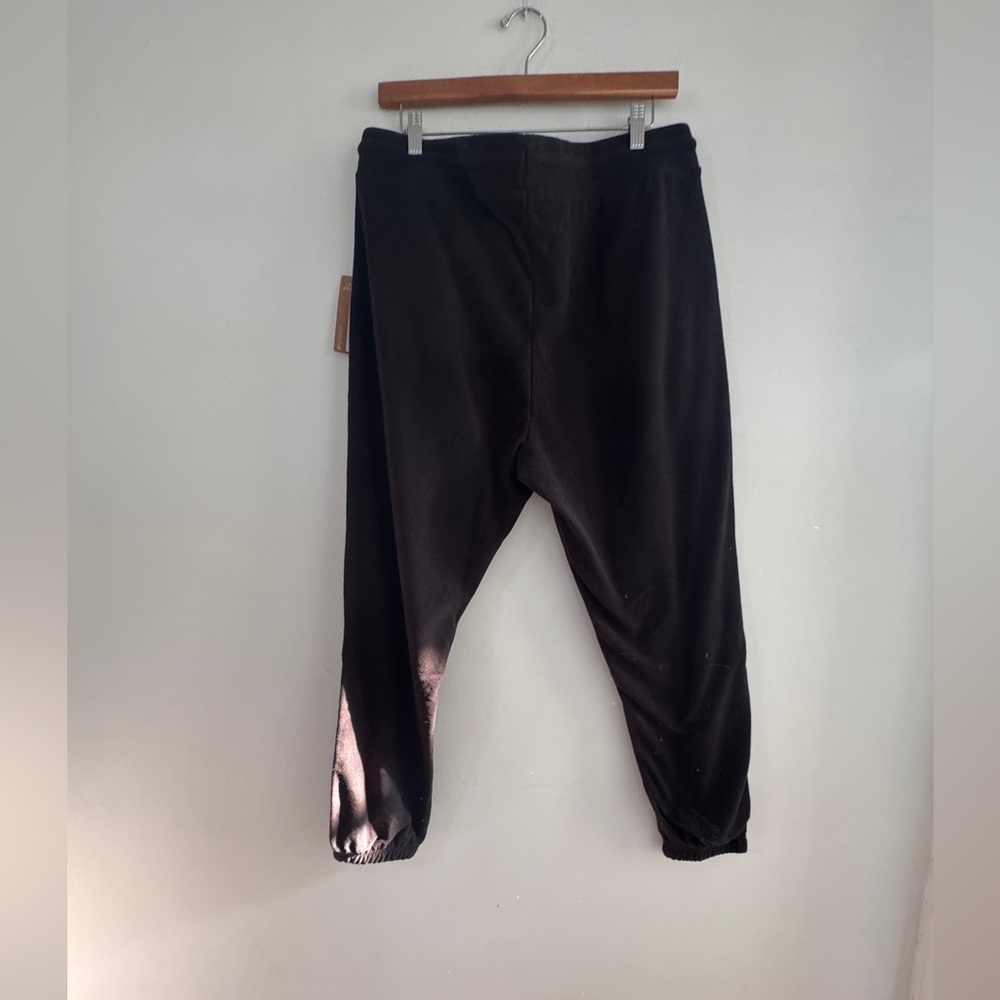NWT- Eddie Bauer Black Fleece Joggers - Picture 5 of 6